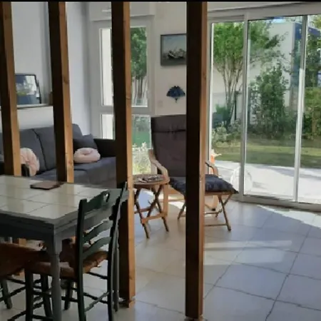 Ty Ravissant - Les De La Cote D'amour